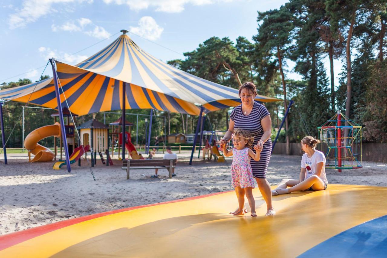 ホテル Camping Blauwe Meer Nv ロンメル エクステリア 写真