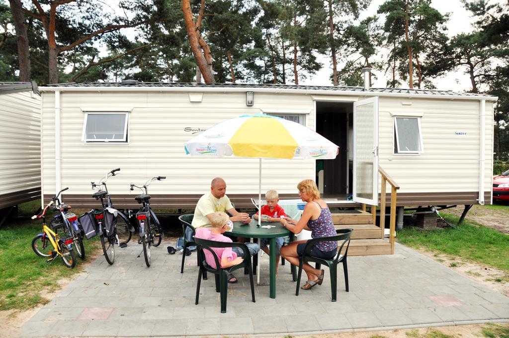 ホテル Camping Blauwe Meer Nv ロンメル 部屋 写真