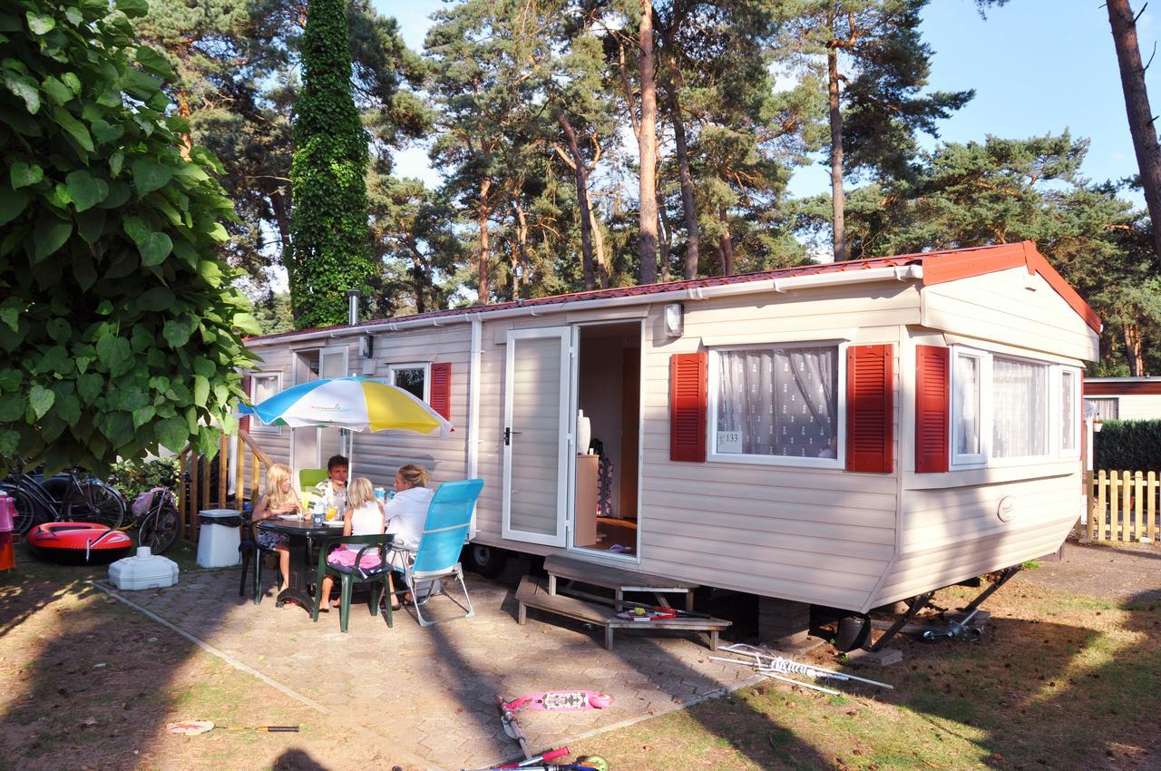 ホテル Camping Blauwe Meer Nv ロンメル エクステリア 写真